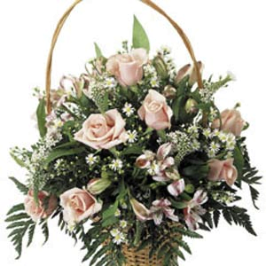 Gửi Hoa tươi đến nước Nga Hoa tươi Russian-05 Basket Arrangement Sweet Dreams
