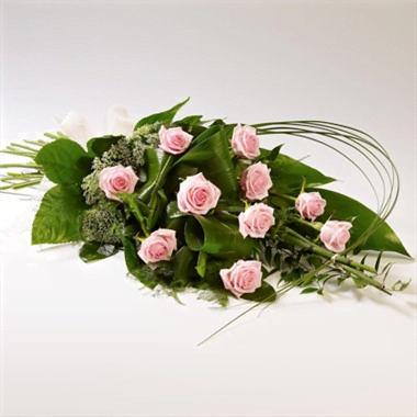 Hoa tươi UK-16 Classic Rose Sheaf - Pink